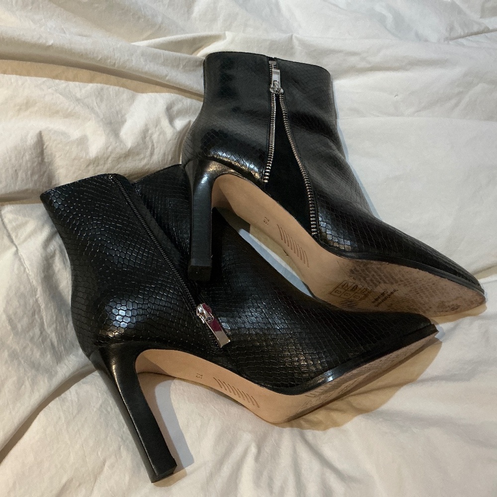 PAIGE Black Leather Ankle Boots - Block Heel, Size 7.5, Excellent Condition
